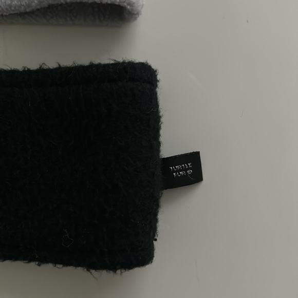 Columbia and Turtle Fur Headbands / Ear Warmers - Picture 4 of 7